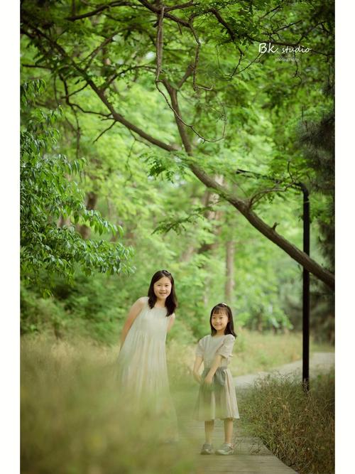 供卵姐妹群-姐妹情深:共享生育之旅的供卵姐妹群”